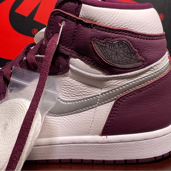 🚫SOLD🚫 Nike Air Jordan 1 Retro High OG 'Bordeaux' - Picture 8 of 11